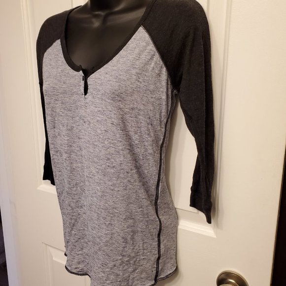 Wilfred Free Grey 3/4 Sleeve Baseball Tee - Picture 3 of 4